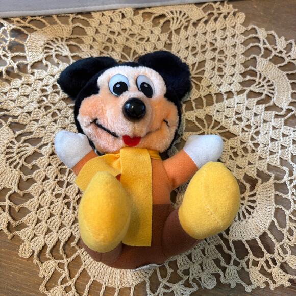 Vintage Mickey Mouse A Christmas Carol Plush Toy Collectible Series Disney 80s - Picture 7 of 9